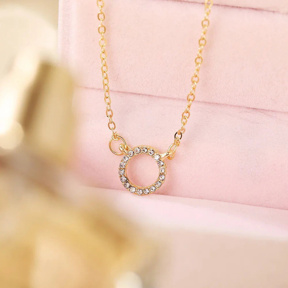 2022 Trend Elegant Jewelry Crystal Circle Pendant Necklace Golden Color Unquie Women Fashion Necklace Wholesale